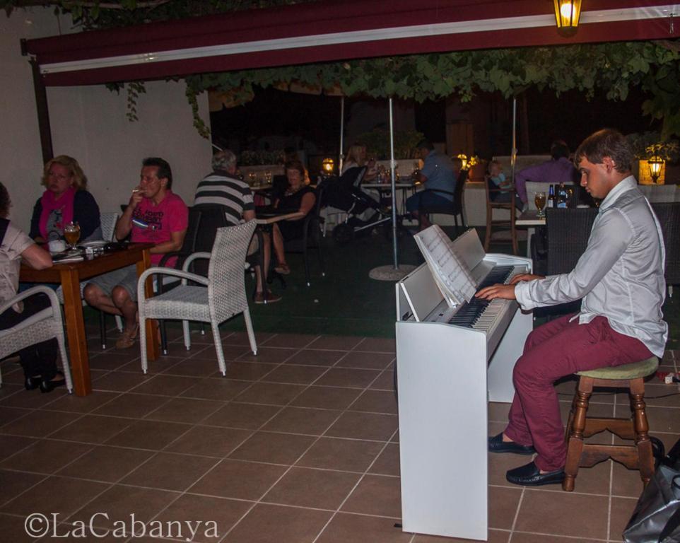 Apartamentos La Cabaña Canyamel  Bagian luar foto